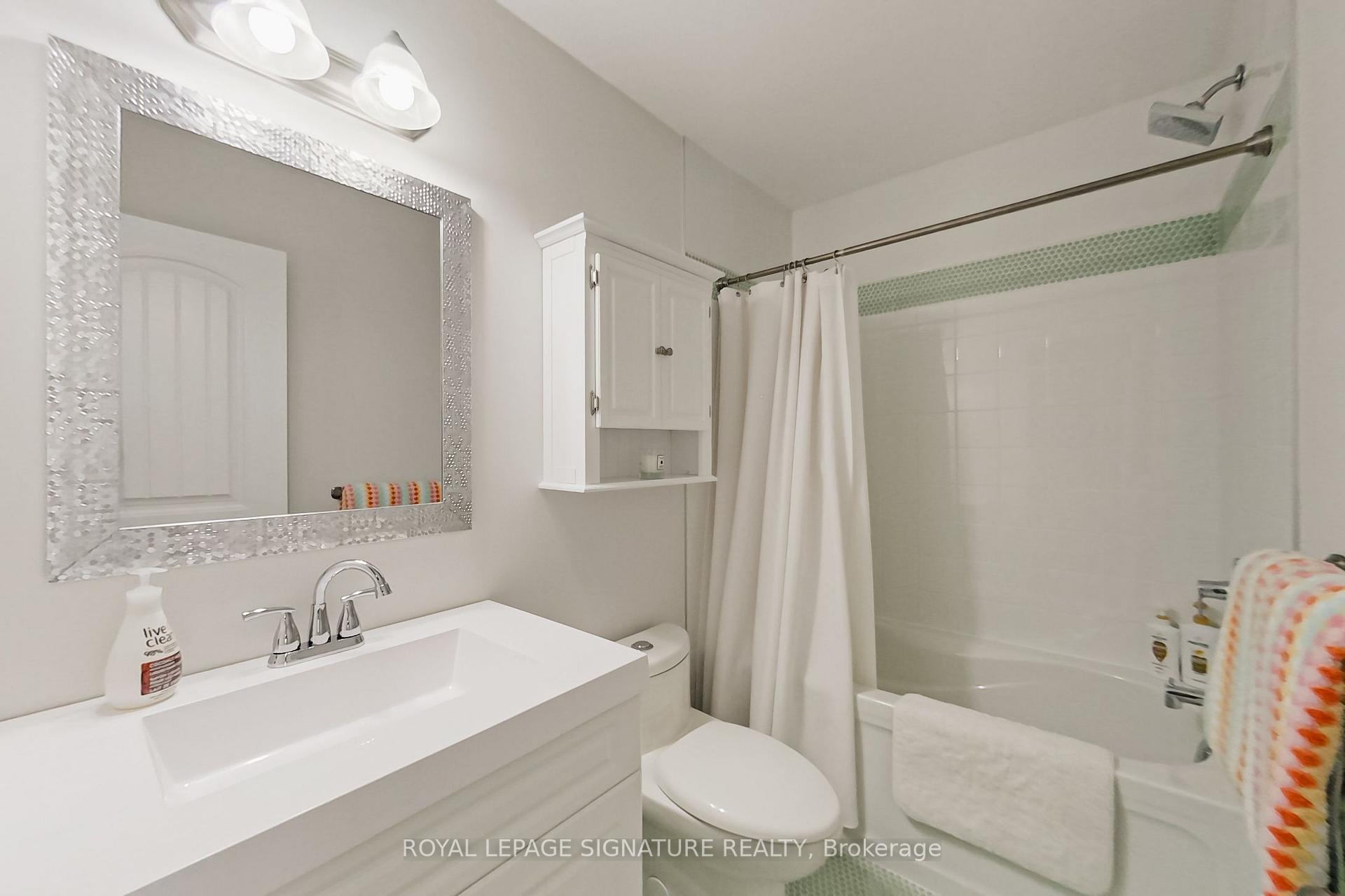 Photo 25 of 23 Silver Glen Boulevard, Collingwood — HOMEH