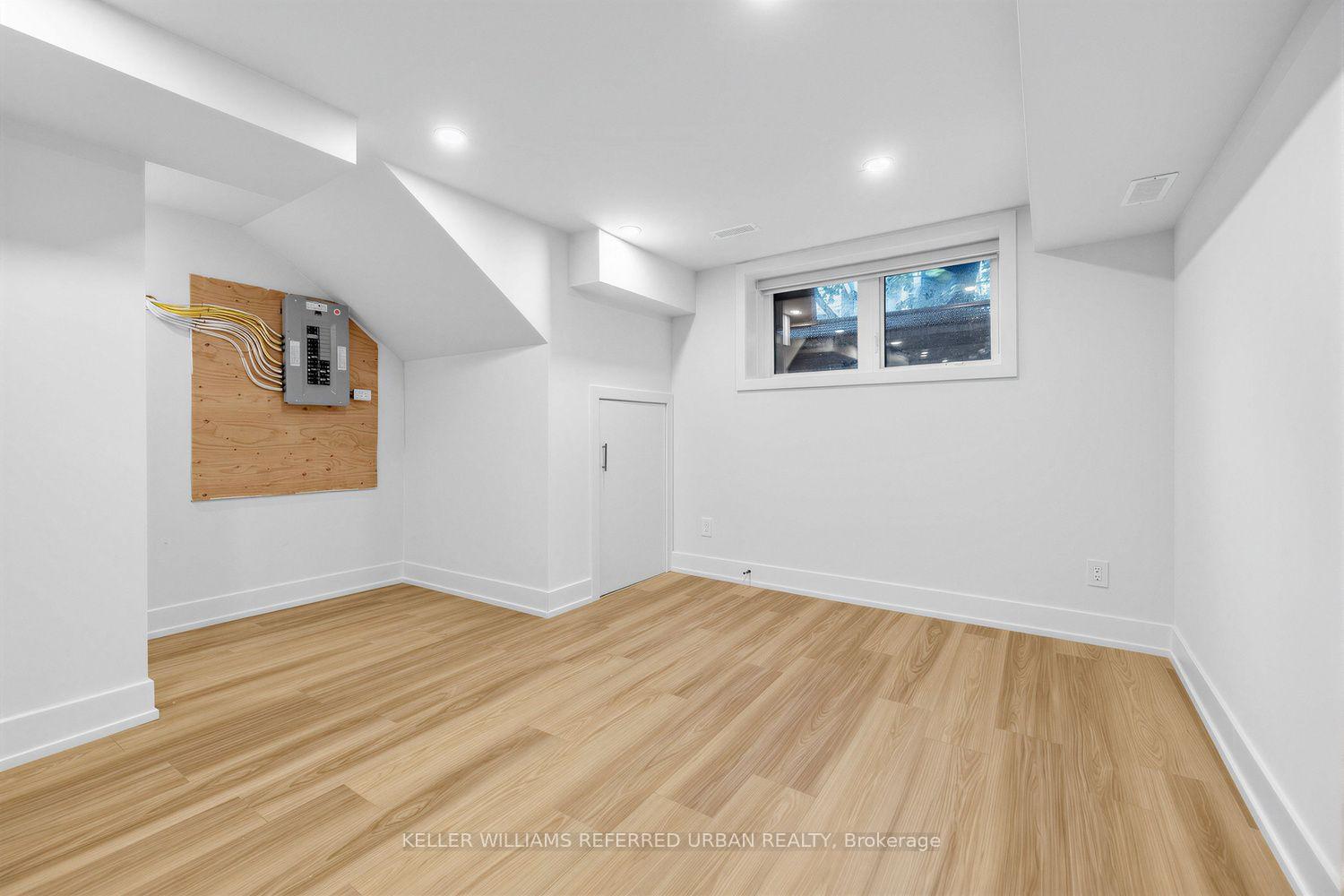 Photo 3 of Unit 1, 269 Brunswick Avenue, Toronto, University — HOMEH