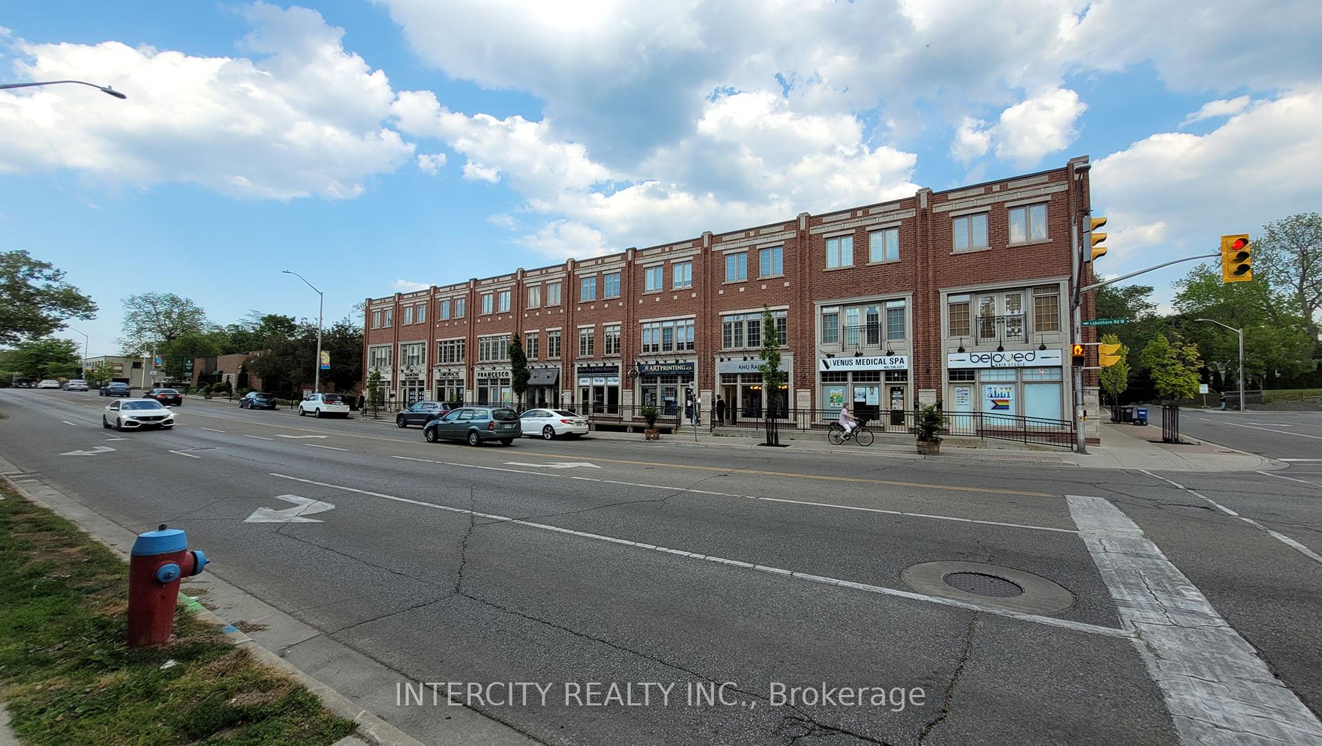 Photo 4 of 86 Lakeshore Road W, Oakville, Central — HOMEH