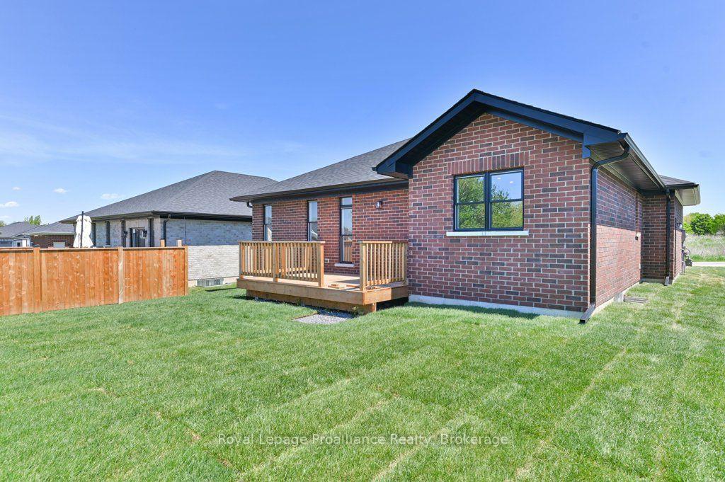 Photo 32 of 8 Dunmor Street, Stirling-Rawdon, Stirling Ward — HOMEH