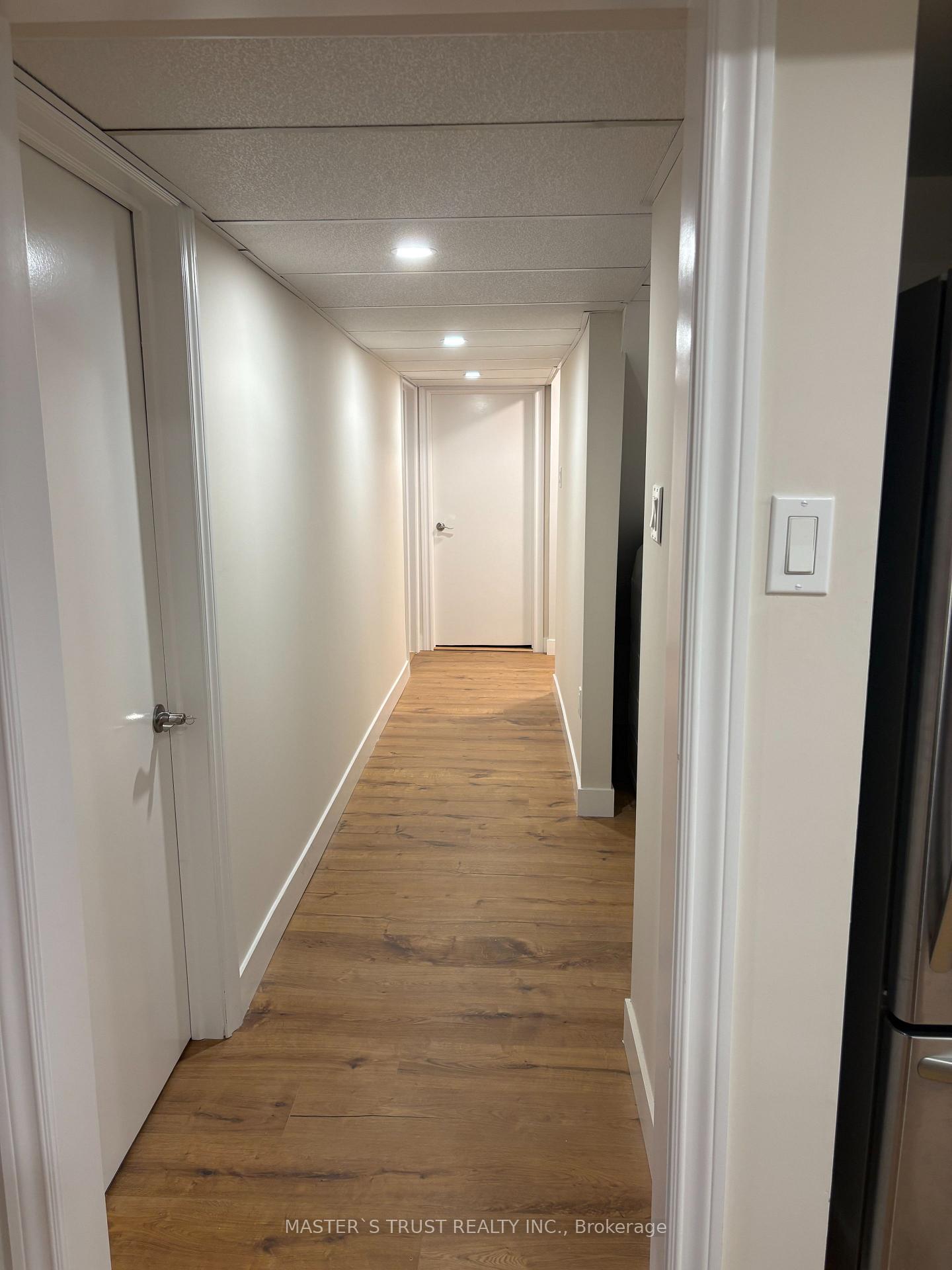 Photo 4 of 27 Hornshill Drive, Scarborough, Agincourt North — HOMEH