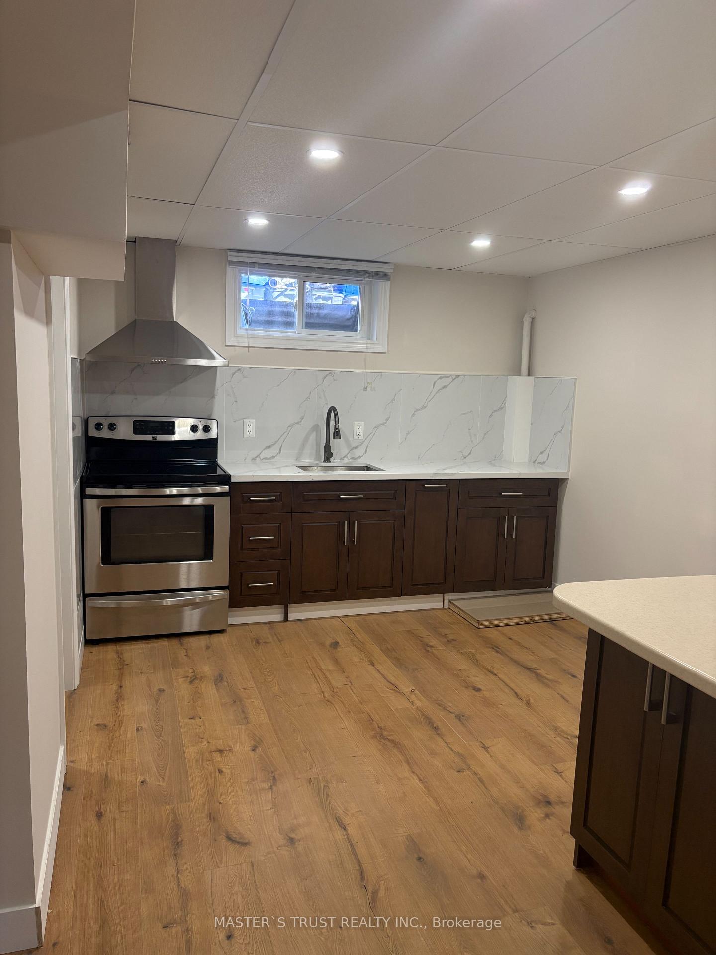 Photo 7 of 27 Hornshill Drive, Scarborough, Agincourt North — HOMEH