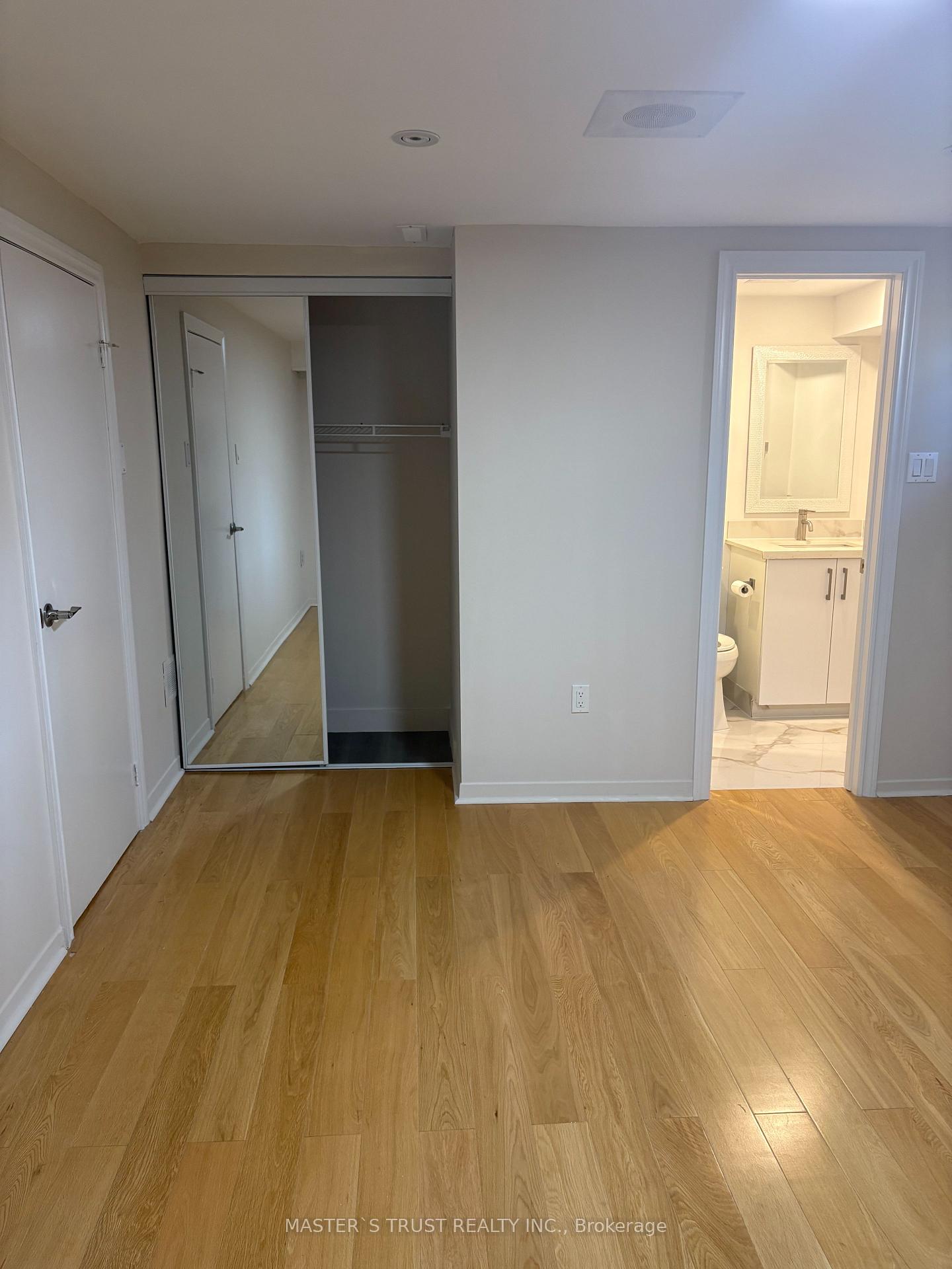 Photo 12 of 27 Hornshill Drive, Scarborough, Agincourt North — HOMEH