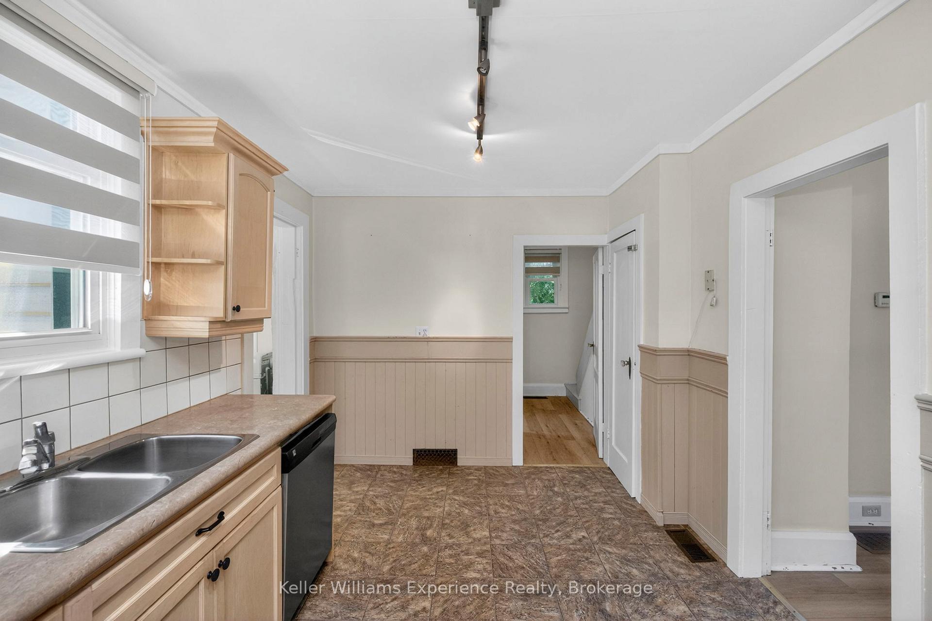 Photo 17 of 239 Oak Street, Clearview, Stayner — HOMEH