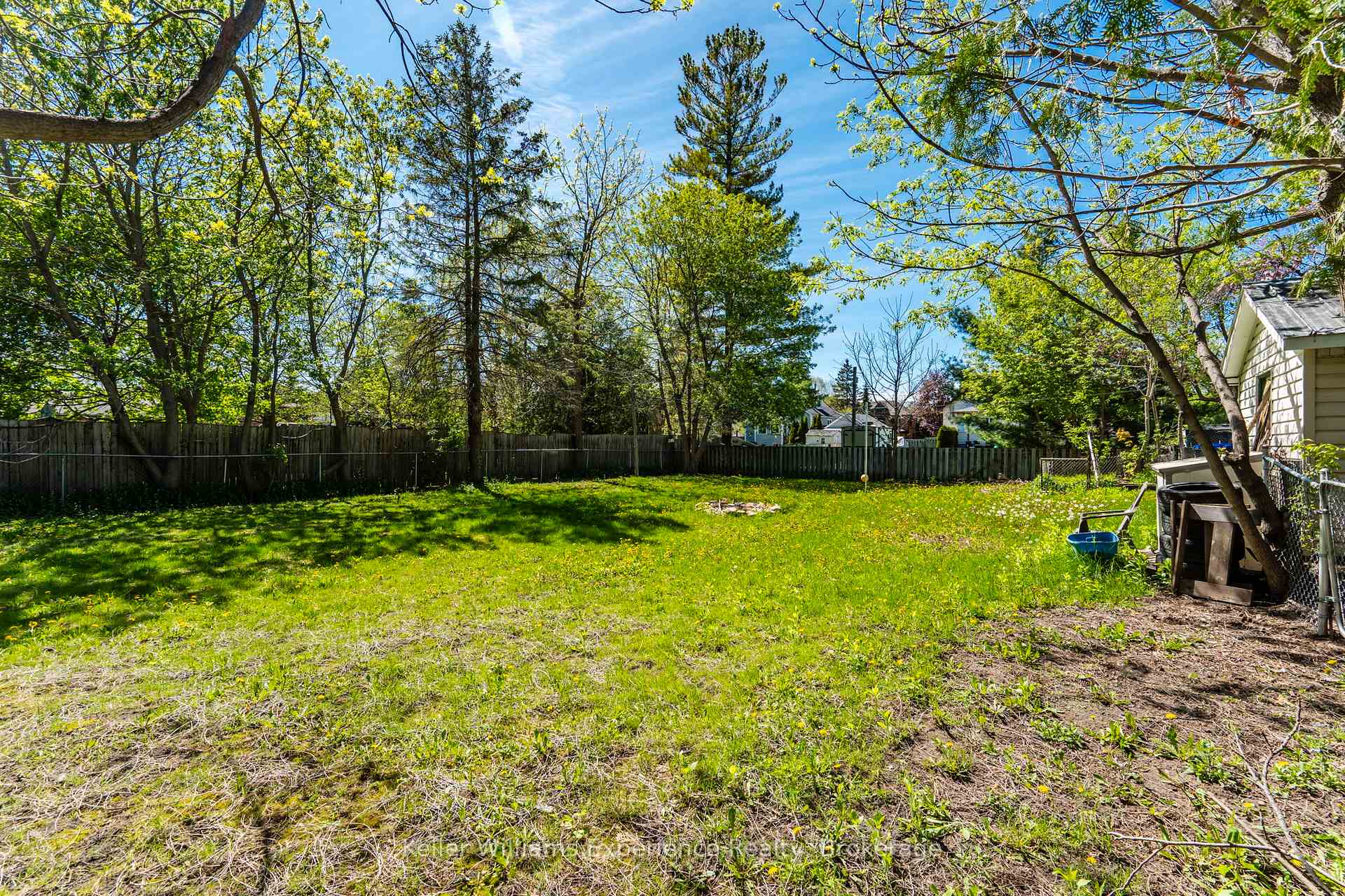 Photo 40 of 239 Oak Street, Clearview, Stayner — HOMEH