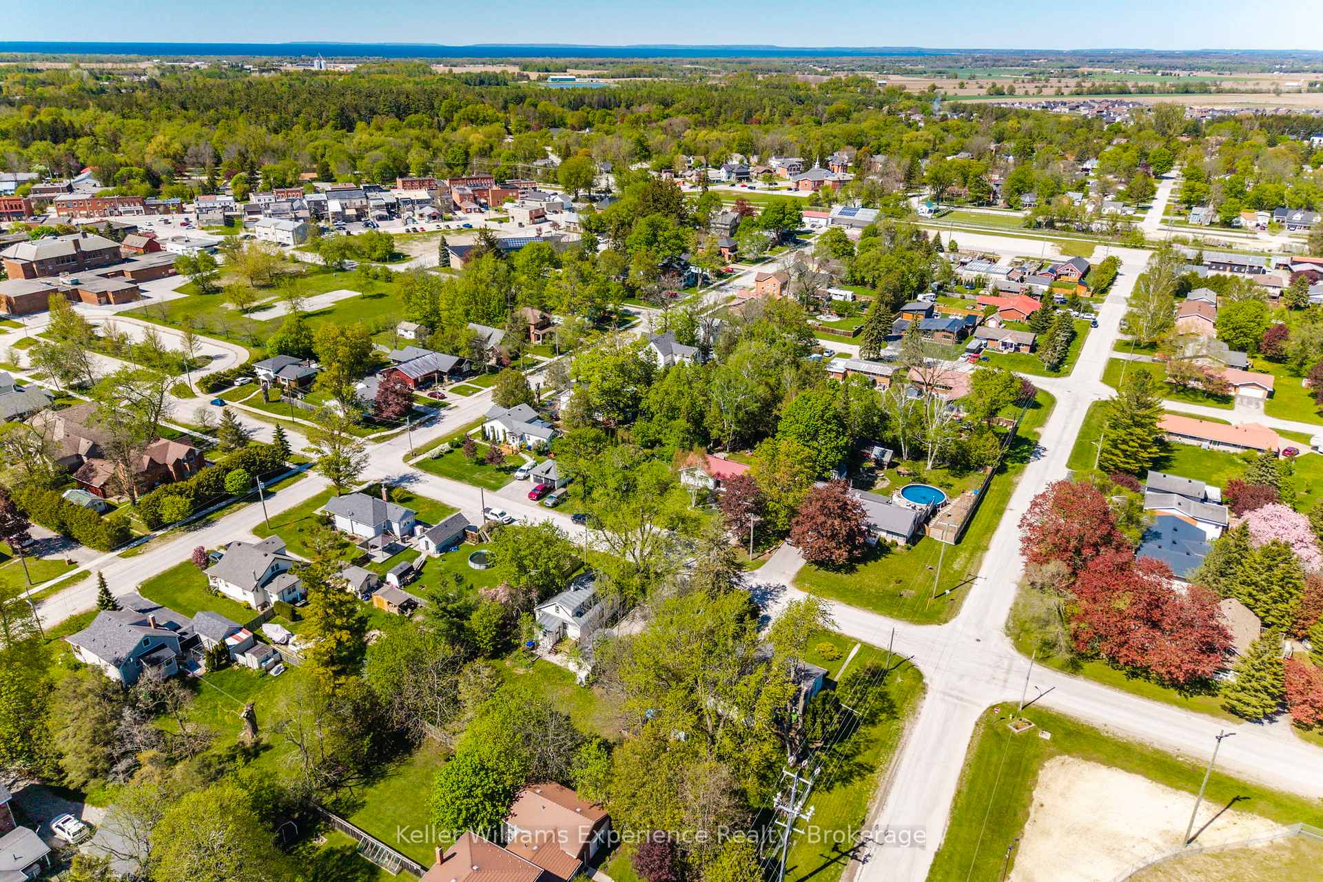 Photo 50 of 239 Oak Street, Clearview, Stayner — HOMEH