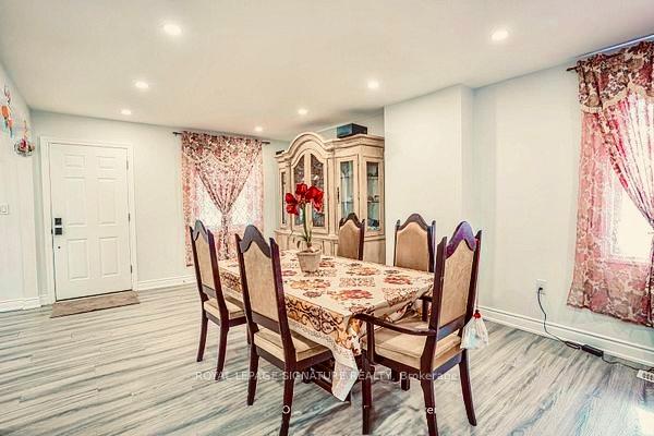Photo 13 of 312 Taylor Road, Scarborough, Rouge — HOMEH