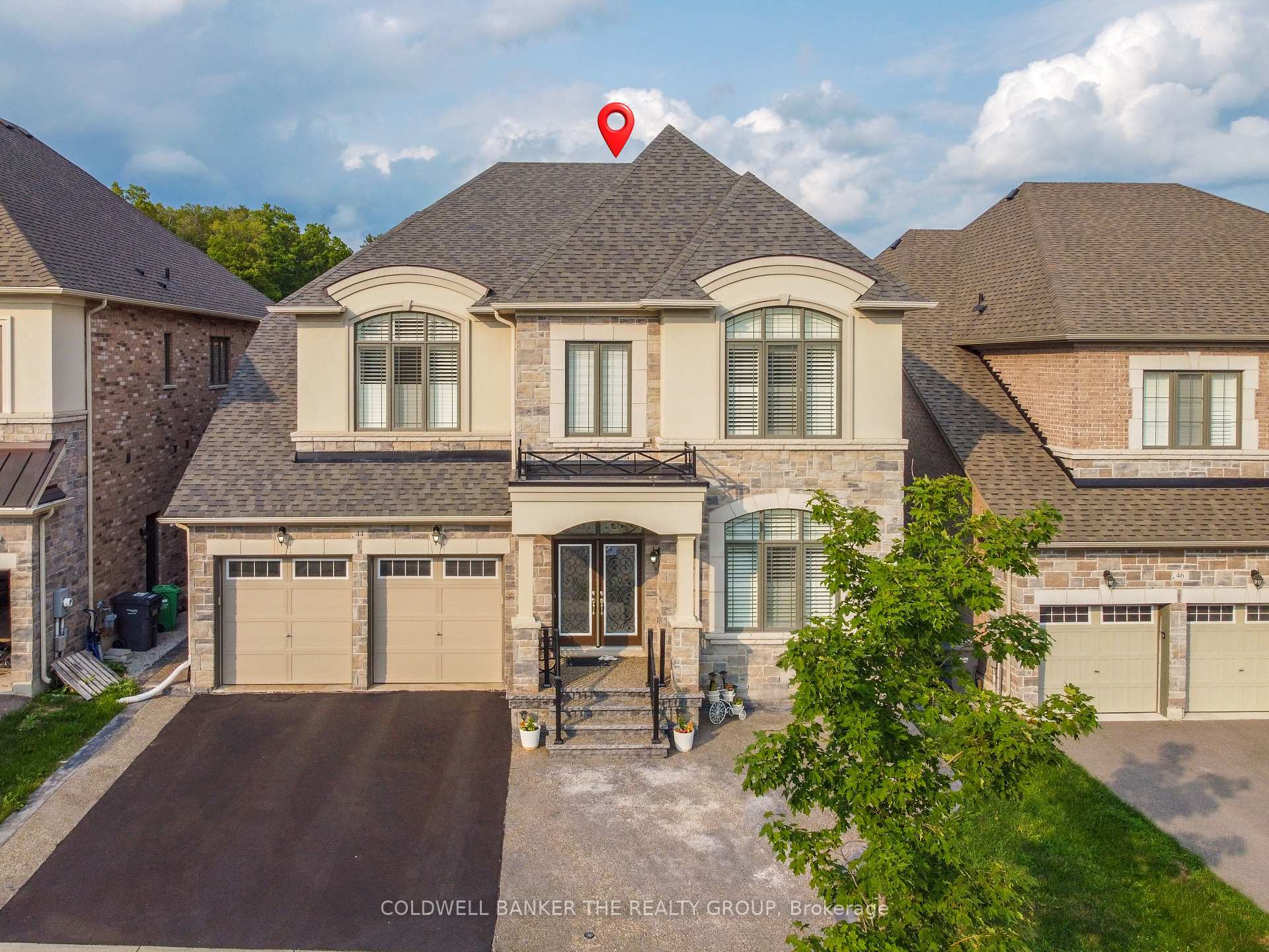 Photo 2 of 44 Daisy Meadow Crescent, Caledon, Caledon East — HOMEH