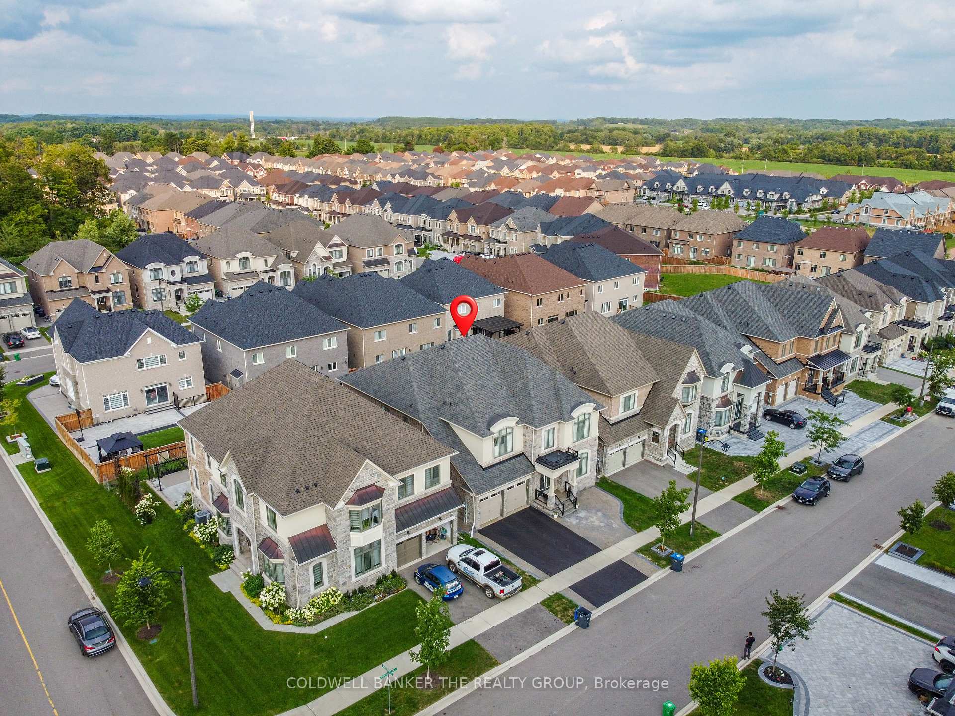 Photo 7 of 44 Daisy Meadow Crescent, Caledon, Caledon East — HOMEH