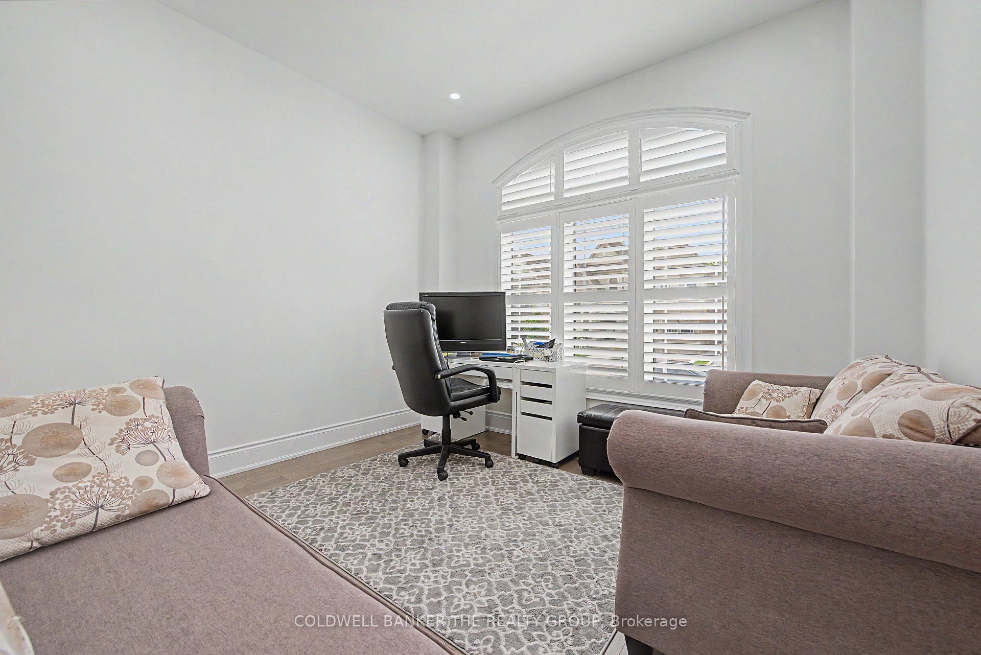 Photo 12 of 44 Daisy Meadow Crescent, Caledon, Caledon East — HOMEH