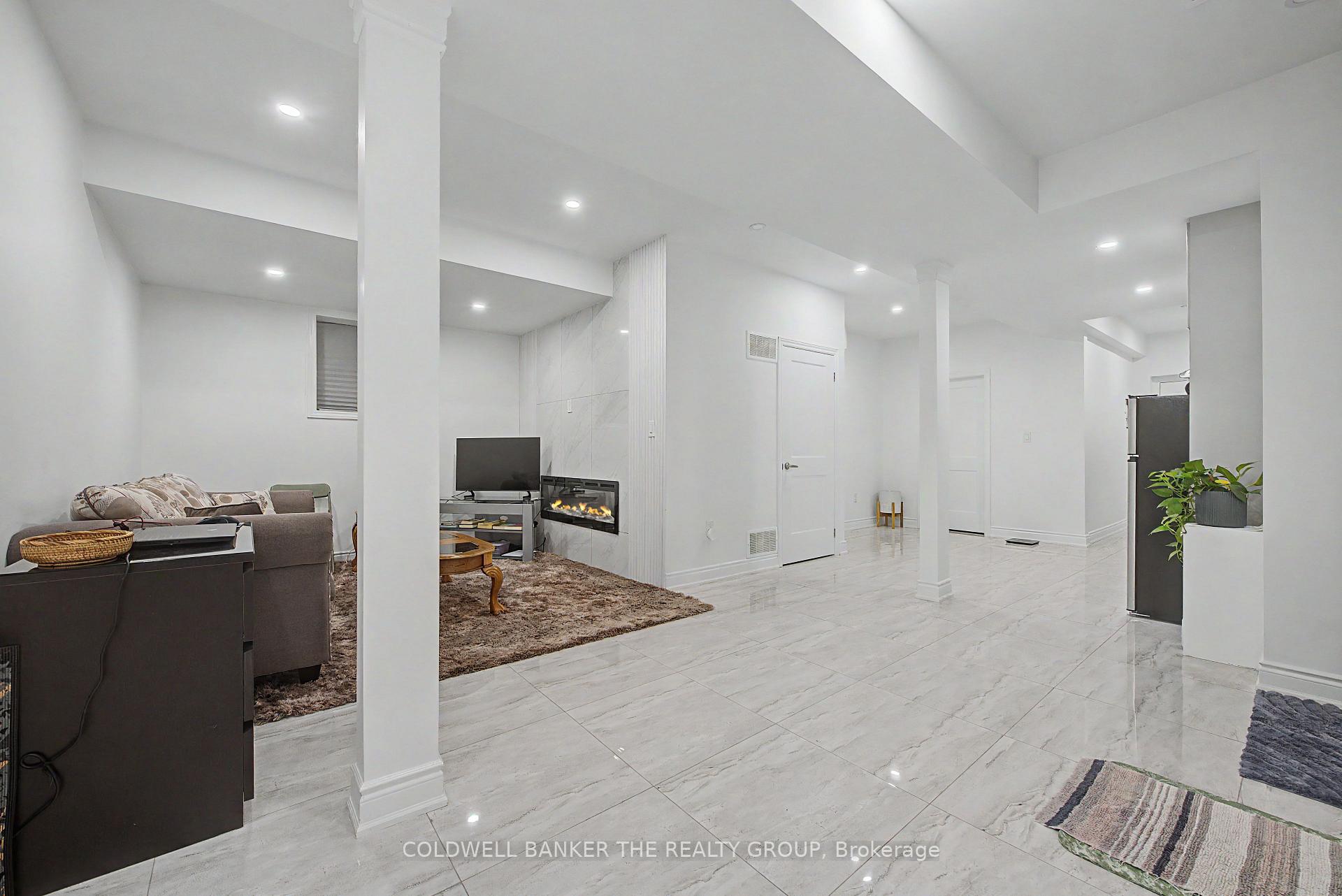 Photo 39 of 44 Daisy Meadow Crescent, Caledon, Caledon East — HOMEH