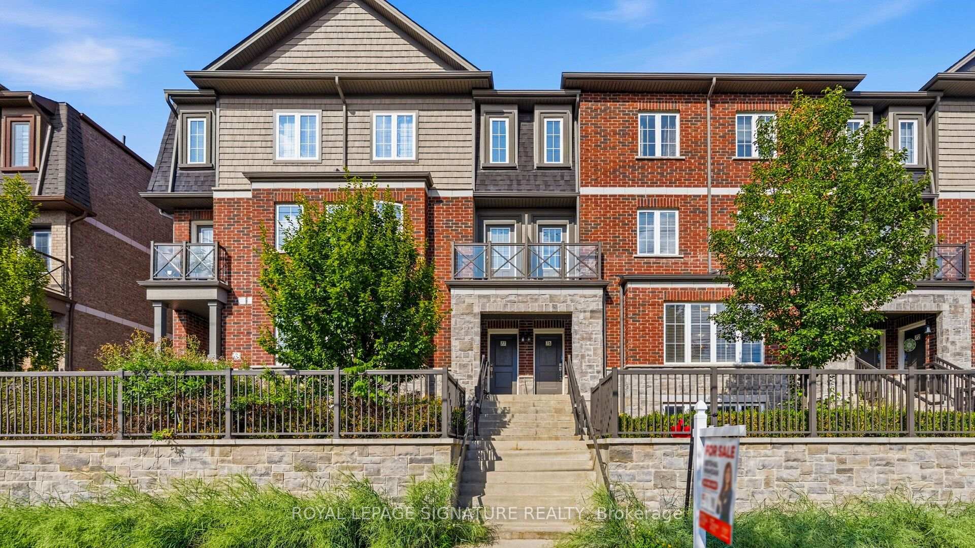Front of Unit 75, 445 Ontario Street S