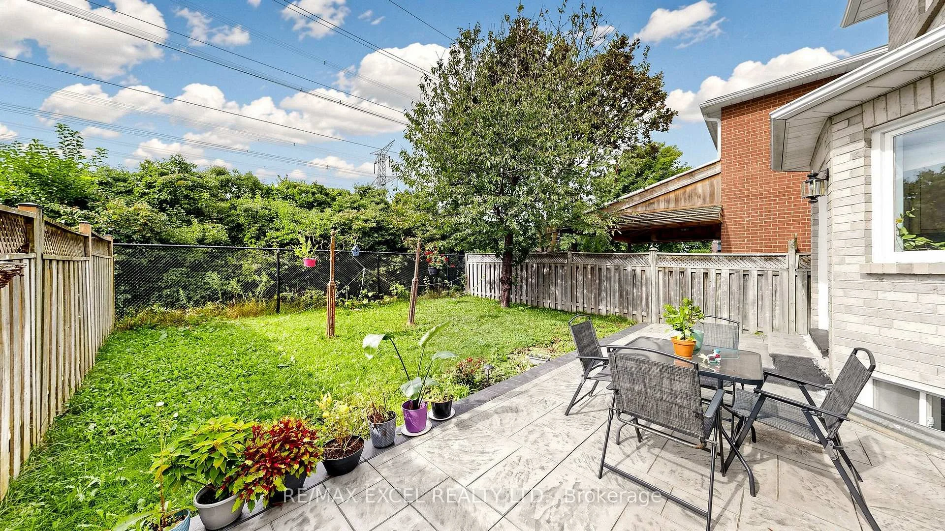 Photo 38 of 46 Venice Crescent, Vaughan, Beverley Glen — HOMEH