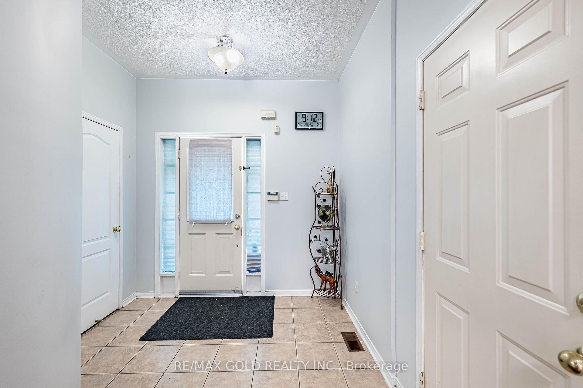 Photo 6 of 23 Ashmere Road, Brampton, Fletcher's Meadow — HOMEH