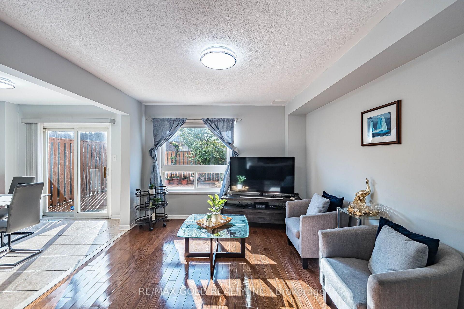 Photo 13 of 23 Ashmere Road, Brampton, Fletcher's Meadow — HOMEH