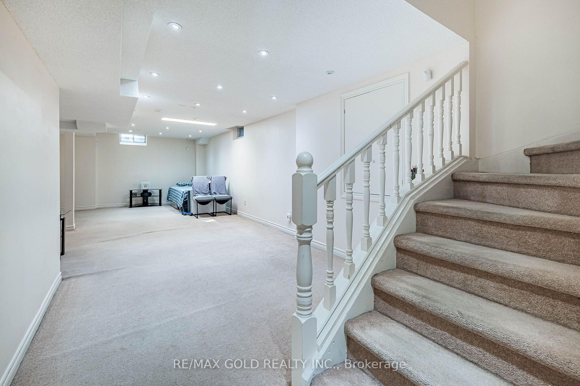 Photo 39 of 23 Ashmere Road, Brampton, Fletcher's Meadow — HOMEH
