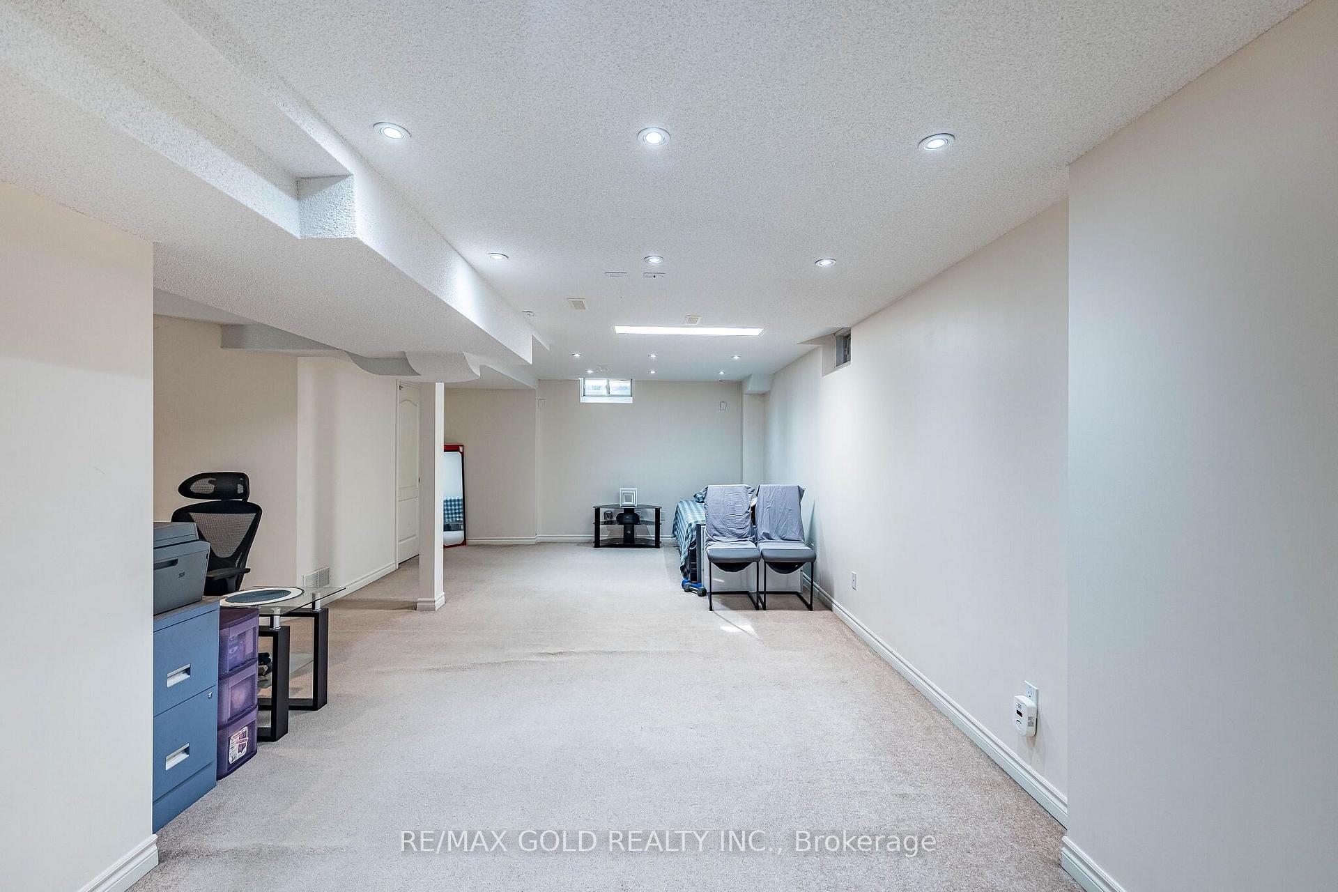 Photo 40 of 23 Ashmere Road, Brampton, Fletcher's Meadow — HOMEH