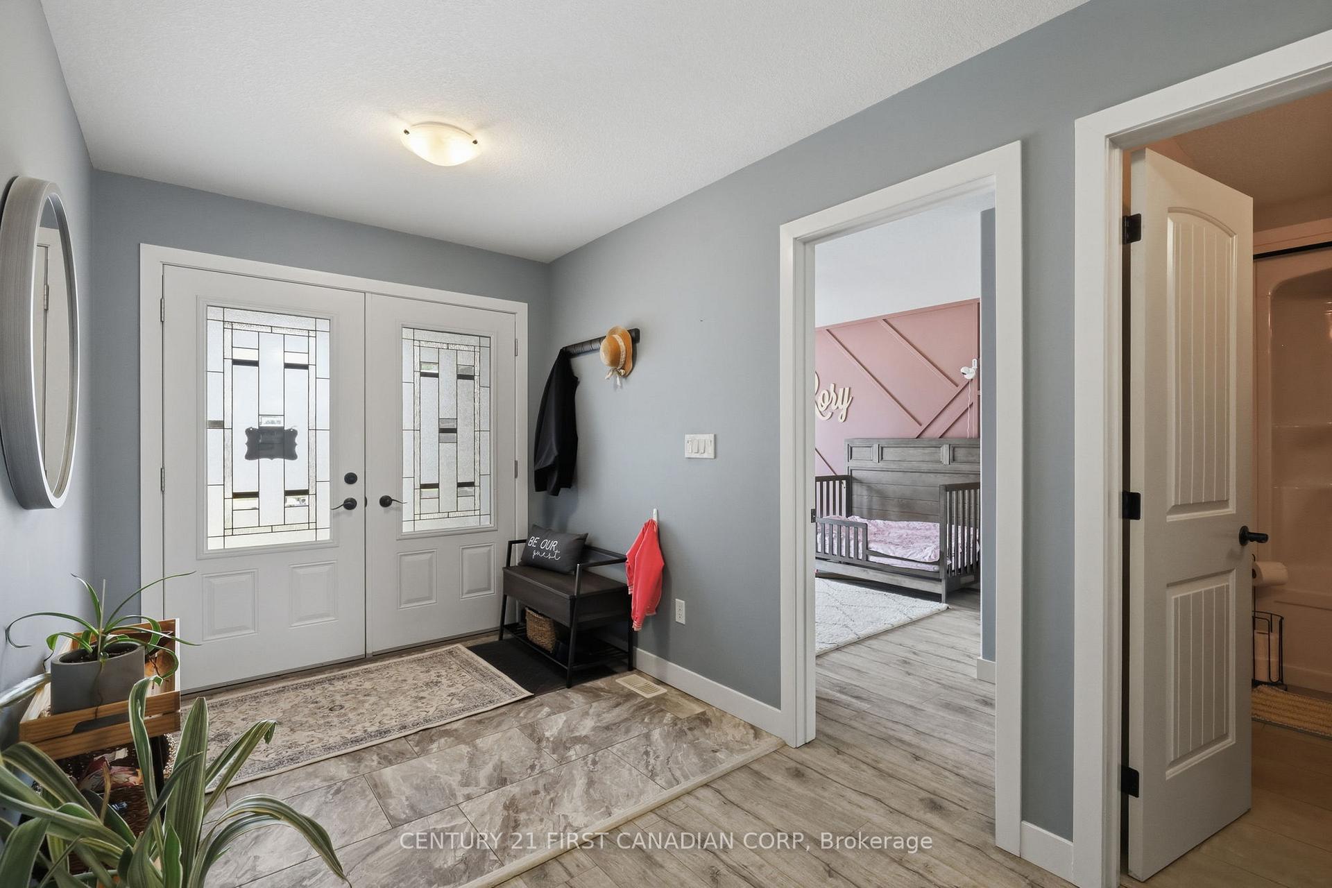 Photo 9 of 29 Nicoles Trail, Thames Centre, Thorndale — HOMEH