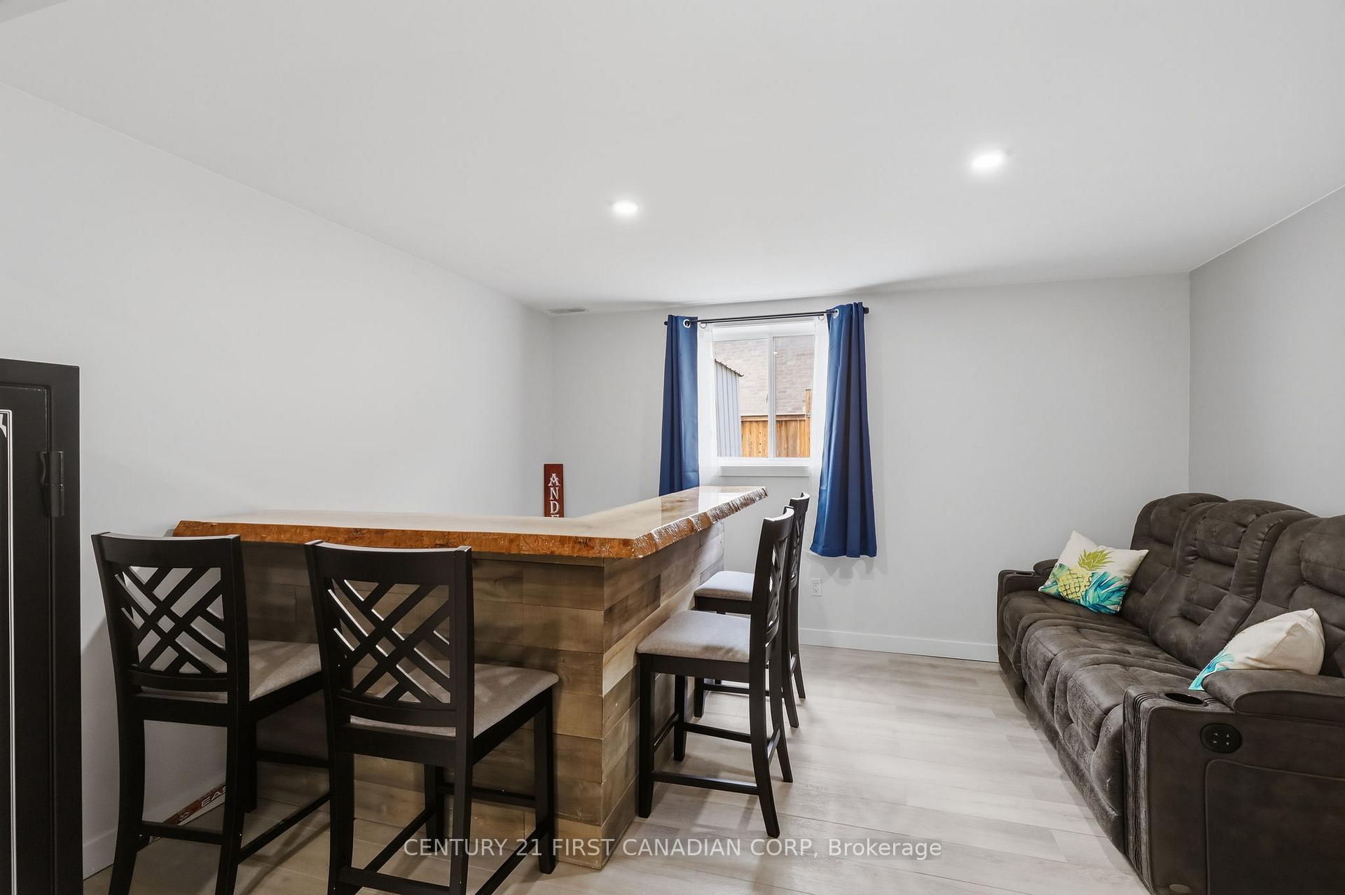 Photo 36 of 29 Nicoles Trail, Thames Centre, Thorndale — HOMEH