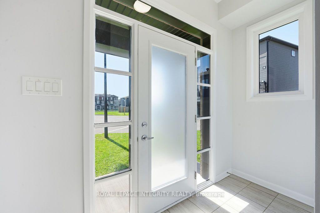 Photo 7 of 1136 Speedvale Court, Ottawa, Kanata - Kanata Lakes/Heritage Hills — HOMEH