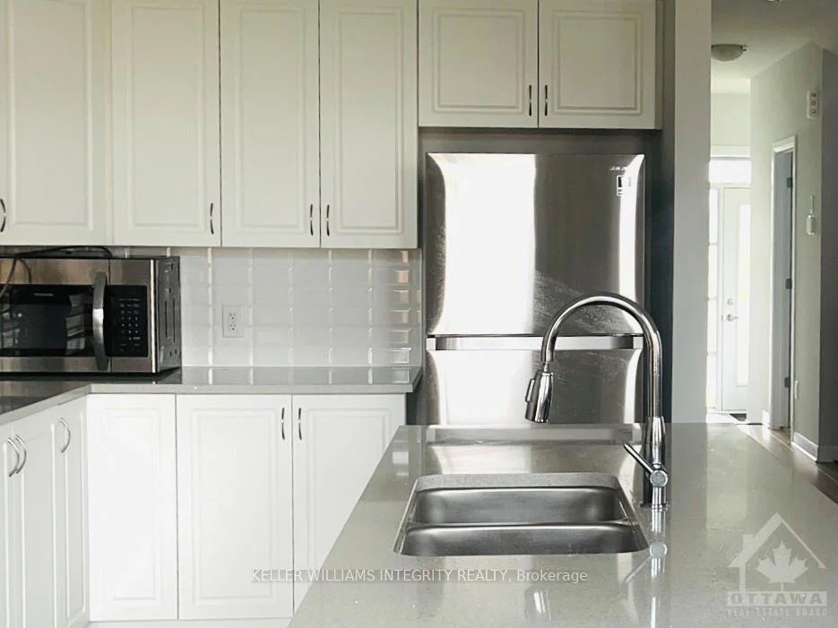 Photo 12 of 1136 Speedvale Court, Ottawa, Kanata - Kanata Lakes/Heritage Hills — HOMEH