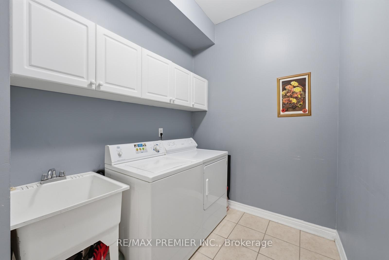 Photo 24 of 63 Summeridge Drive, Vaughan, Patterson — HOMEH
