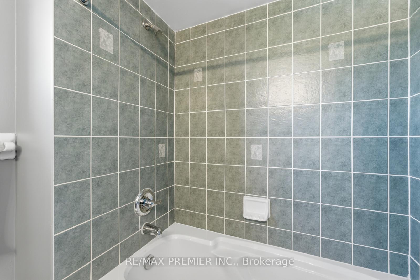 Photo 36 of 63 Summeridge Drive, Vaughan, Patterson — HOMEH