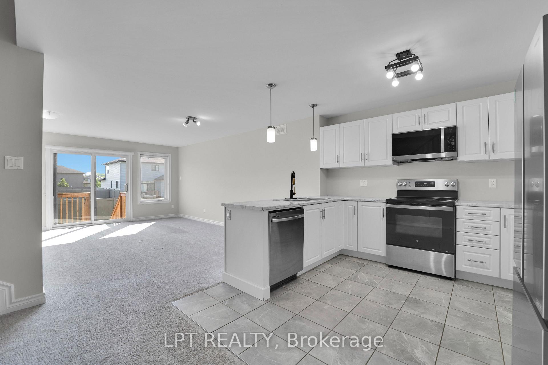 Photo 5 of 82 O'Donovan Drive, Carleton Place, Carleton Place — HOMEH