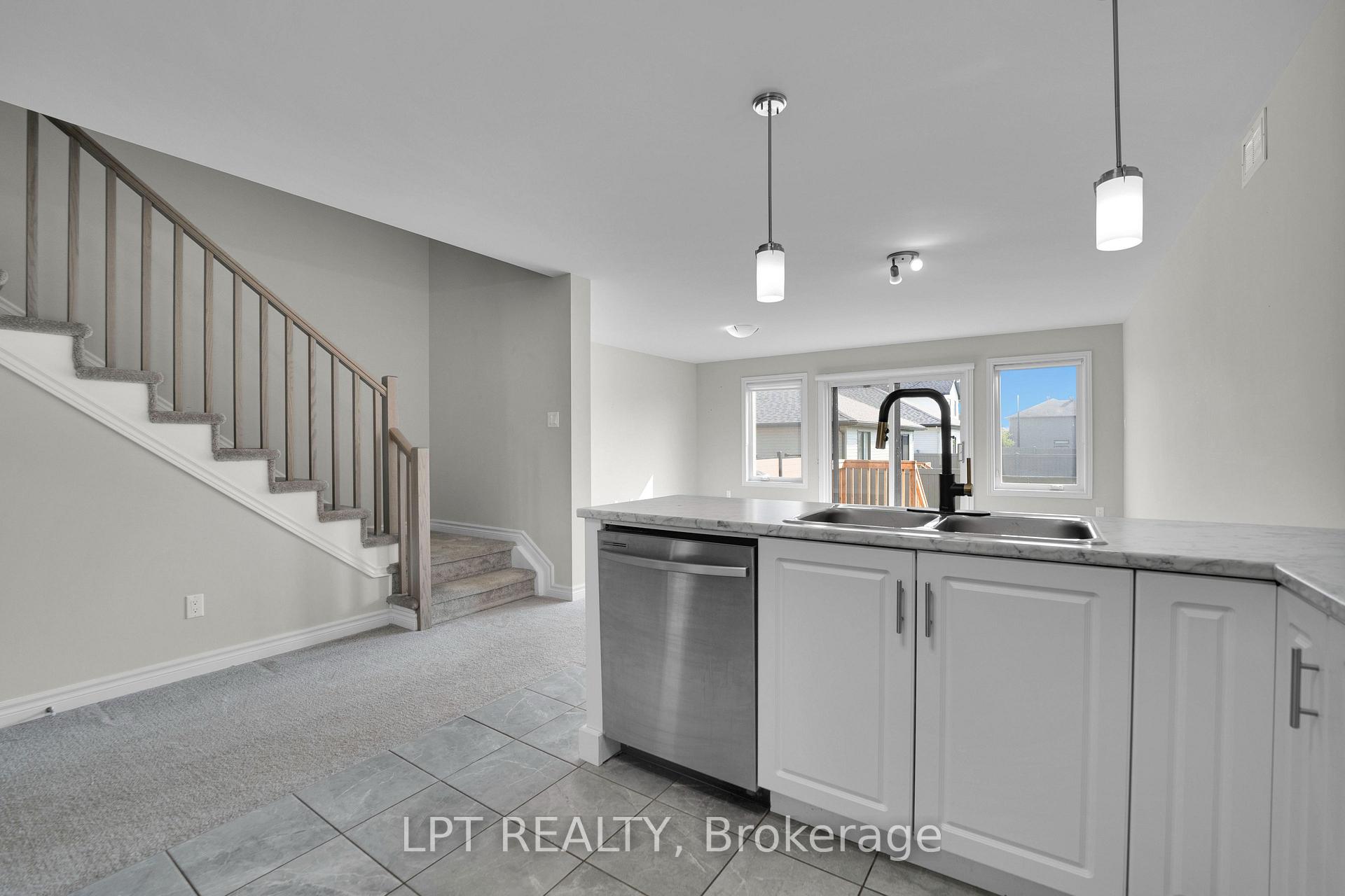 Photo 9 of 82 O'Donovan Drive, Carleton Place, Carleton Place — HOMEH