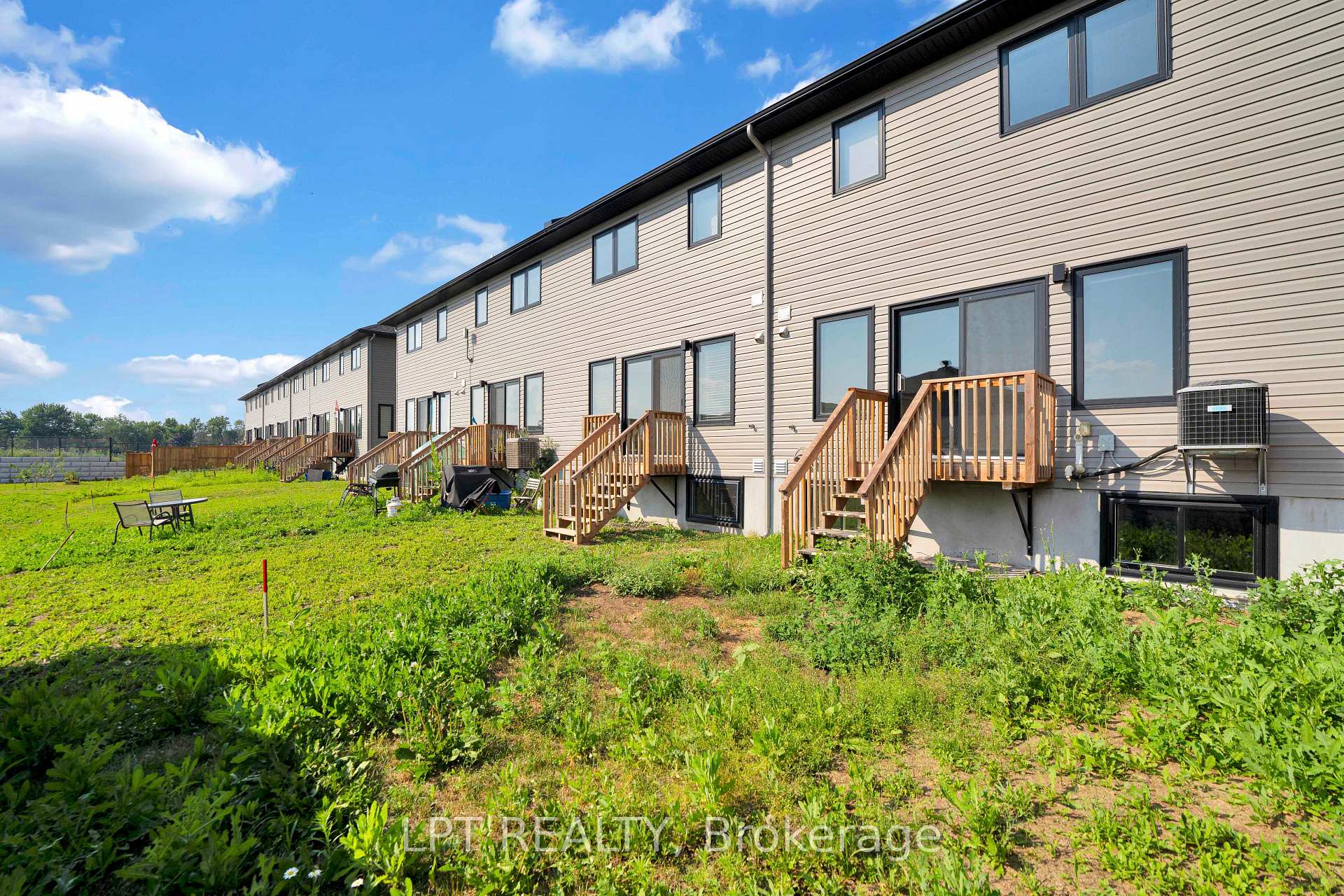Photo 30 of 82 O'Donovan Drive, Carleton Place, Carleton Place — HOMEH