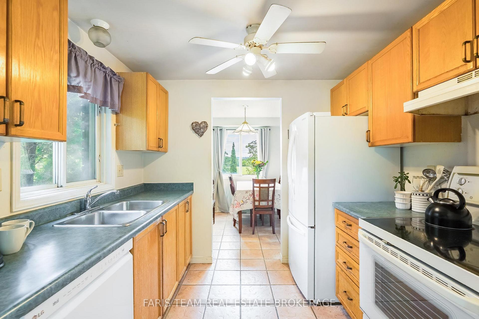 Photo 5 of 361 Galloway Boulevard, Midland — HOMEH