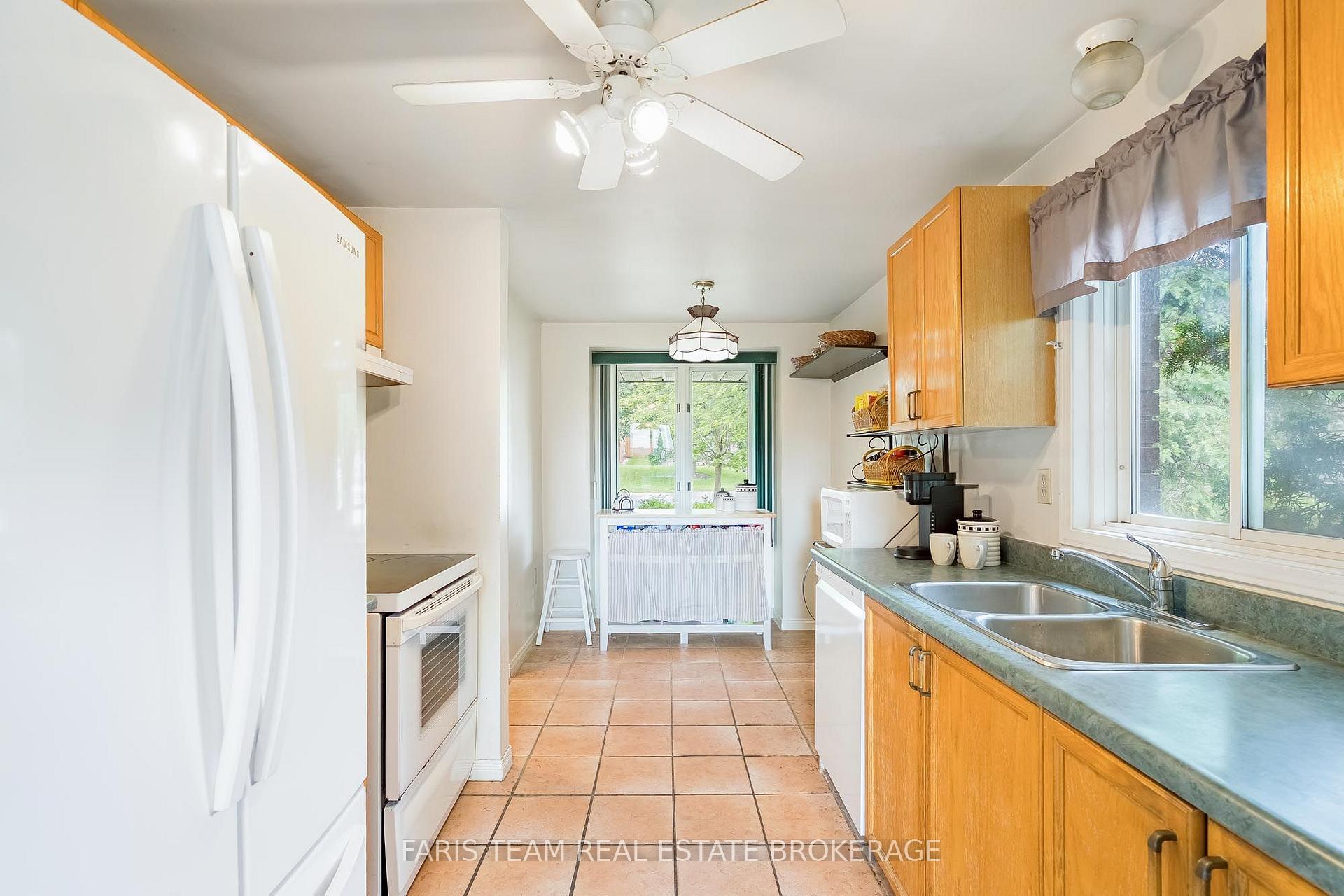 Photo 8 of 361 Galloway Boulevard, Midland — HOMEH