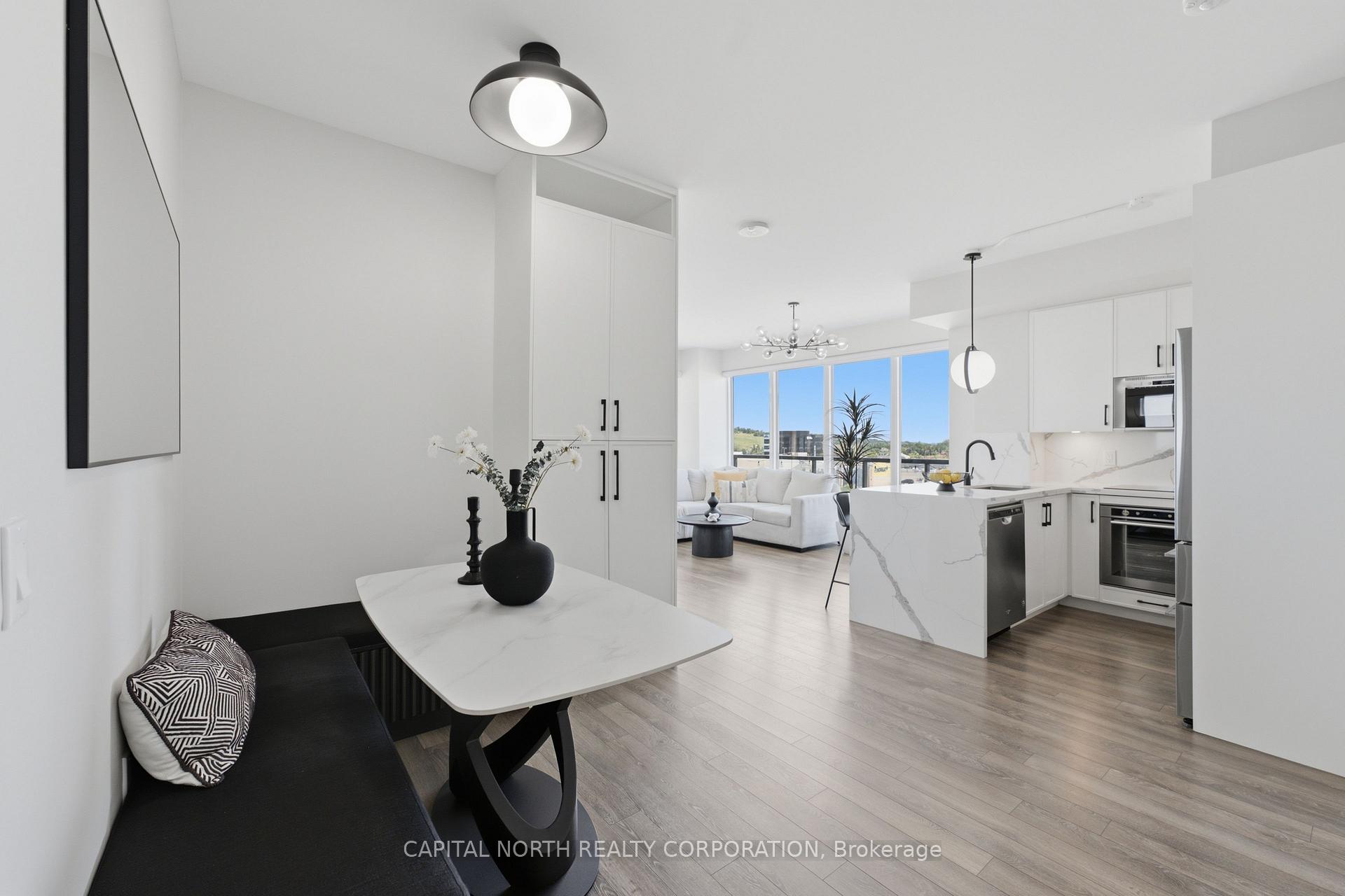 Photo 5 of Unit 405, 99 Eagle Rock Way, Vaughan, Rural Vaughan — HOMEH