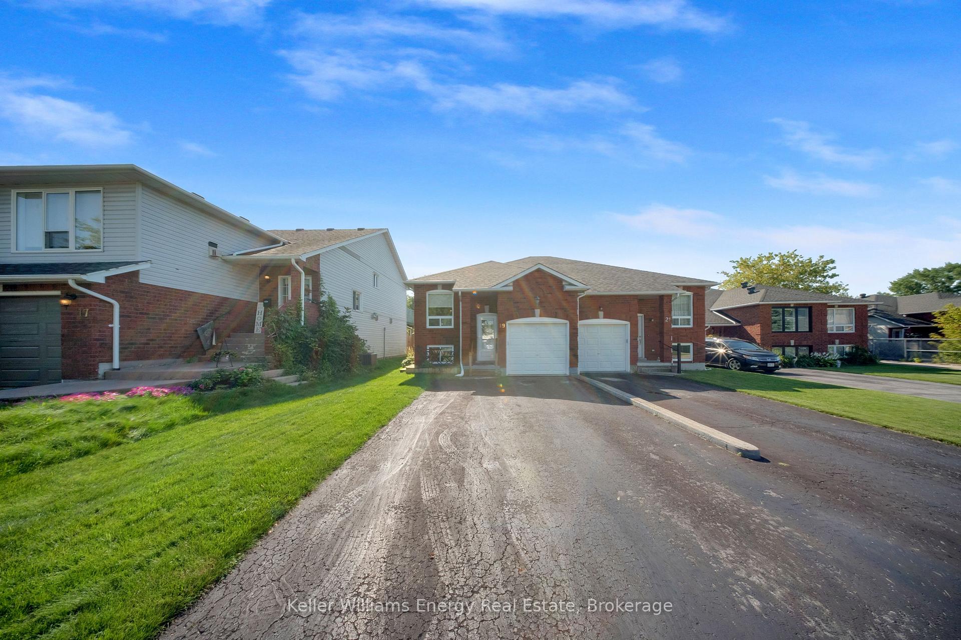 Photo 3 of 19 Ballantine Street, Cobourg — HOMEH