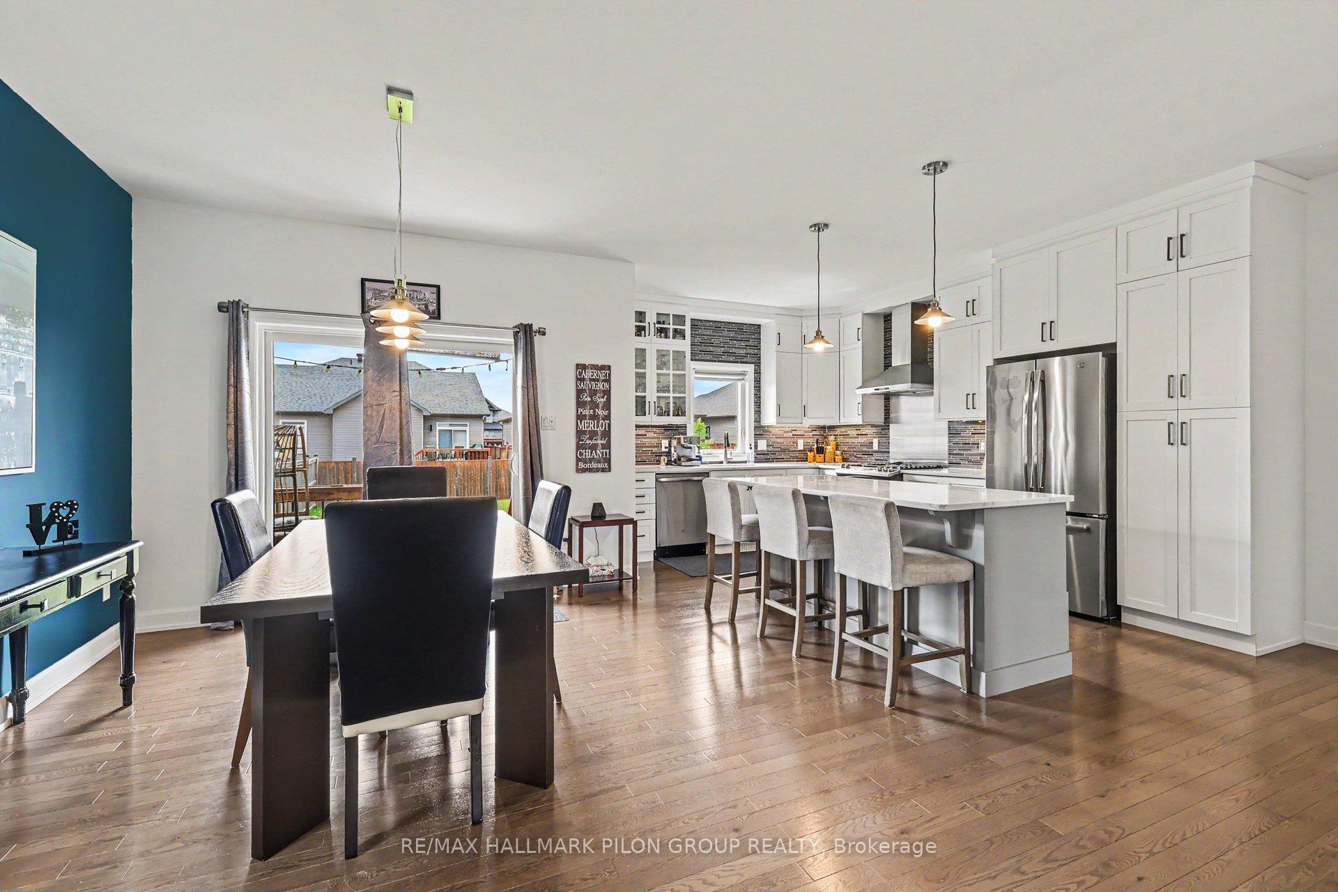Photo 6 of 47 Nancy Street, Russell, Embrun — HOMEH