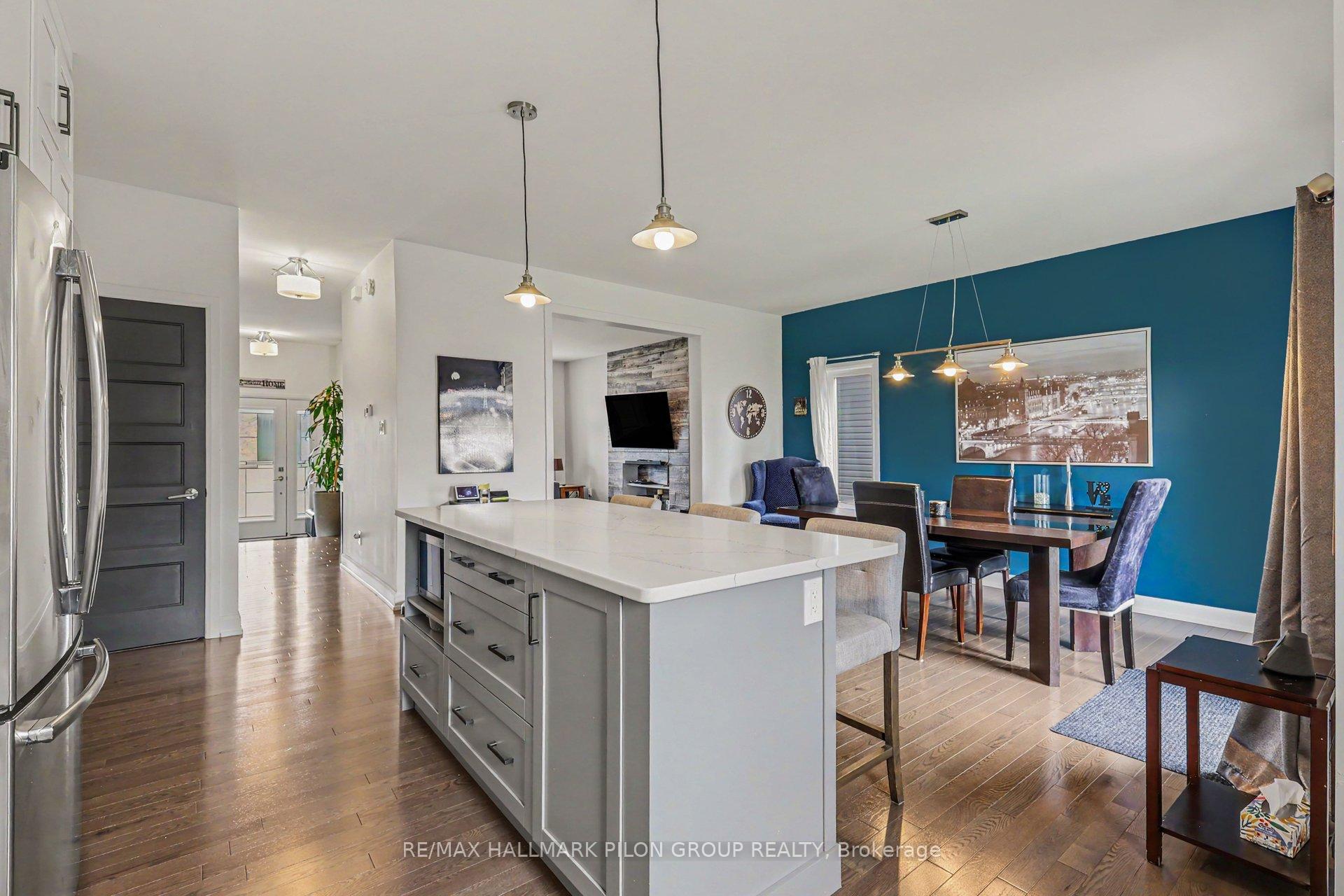 Photo 7 of 47 Nancy Street, Russell, Embrun — HOMEH