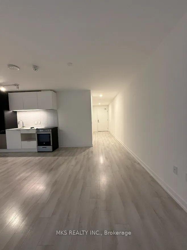 Photo 9 of Unit 512, 33 Helendale Avenue, Toronto, Yonge-Eglinton — HOMEH
