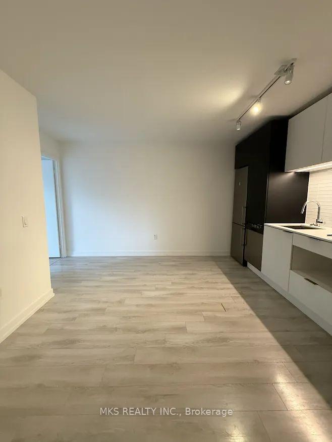Photo 13 of Unit 512, 33 Helendale Avenue, Toronto, Yonge-Eglinton — HOMEH