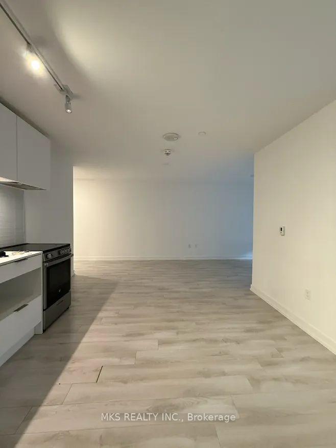 Photo 14 of Unit 512, 33 Helendale Avenue, Toronto, Yonge-Eglinton — HOMEH