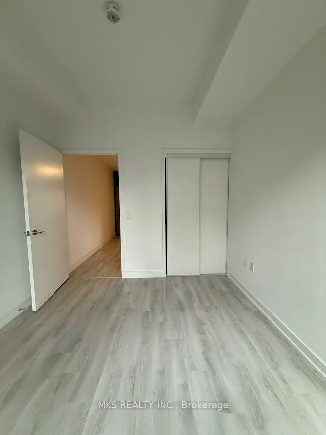 Photo 15 of Unit 512, 33 Helendale Avenue, Toronto, Yonge-Eglinton — HOMEH
