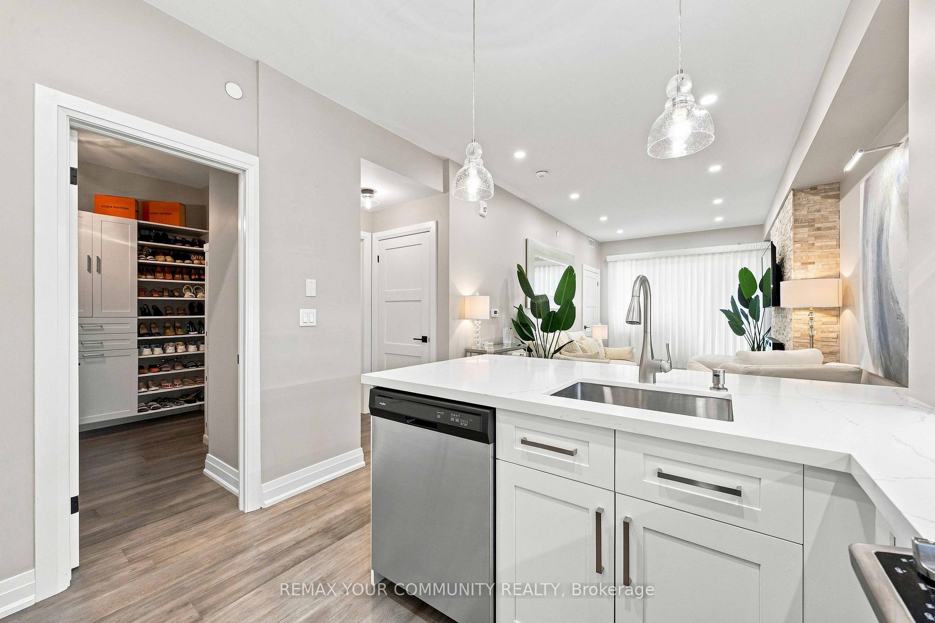 Photo 14 of Unit 238, 555 William Graham Drive, Aurora, Rural Aurora — HOMEH