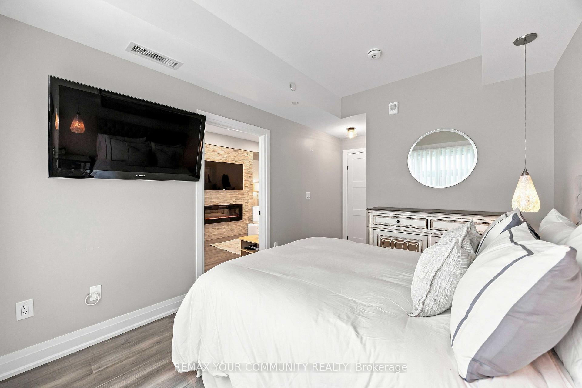Photo 23 of Unit 238, 555 William Graham Drive, Aurora, Rural Aurora — HOMEH