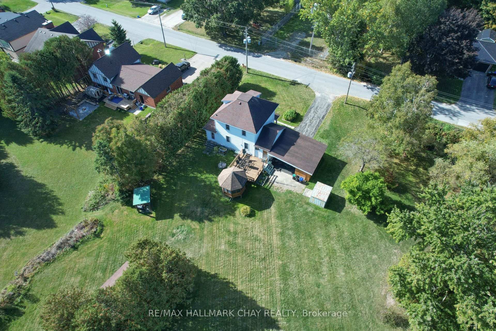 Photo 19 of 213 Dominion Drive, Clearview, Stayner — HOMEH