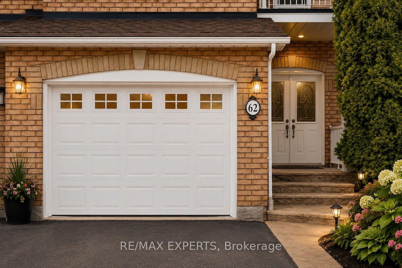 Photo 11 of 62 Colonial Crescent, Richmond Hill, Oak Ridges Lake Wilcox — HOMEH