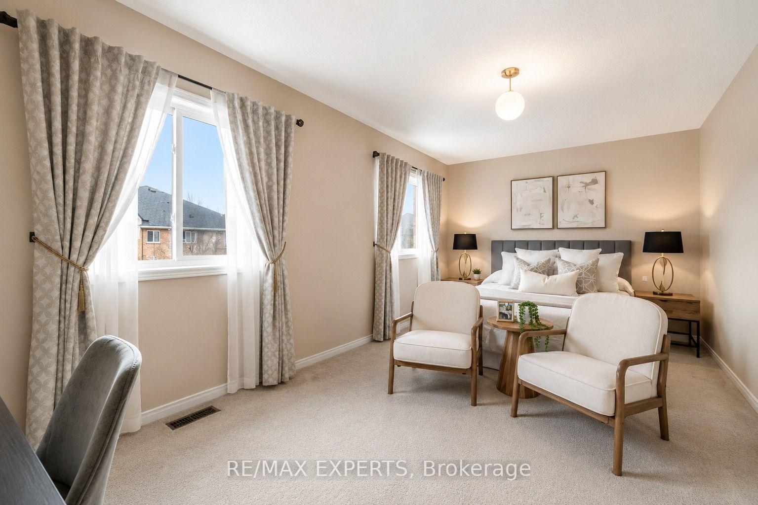 Photo 19 of 62 Colonial Crescent, Richmond Hill, Oak Ridges Lake Wilcox — HOMEH