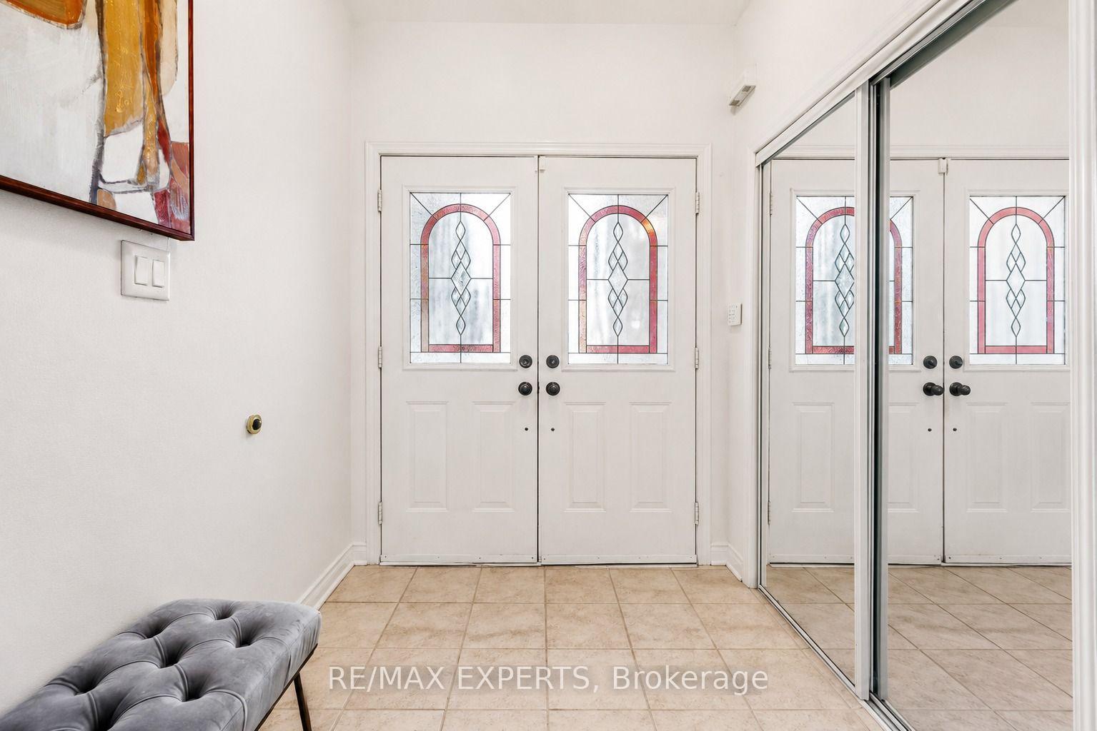 Photo 25 of 62 Colonial Crescent, Richmond Hill, Oak Ridges Lake Wilcox — HOMEH