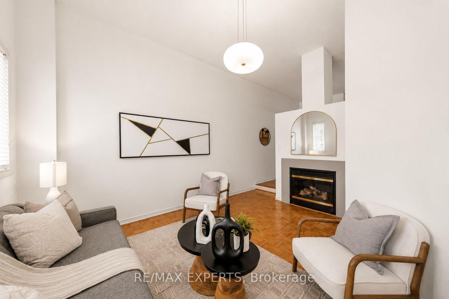 Photo 30 of 62 Colonial Crescent, Richmond Hill, Oak Ridges Lake Wilcox — HOMEH