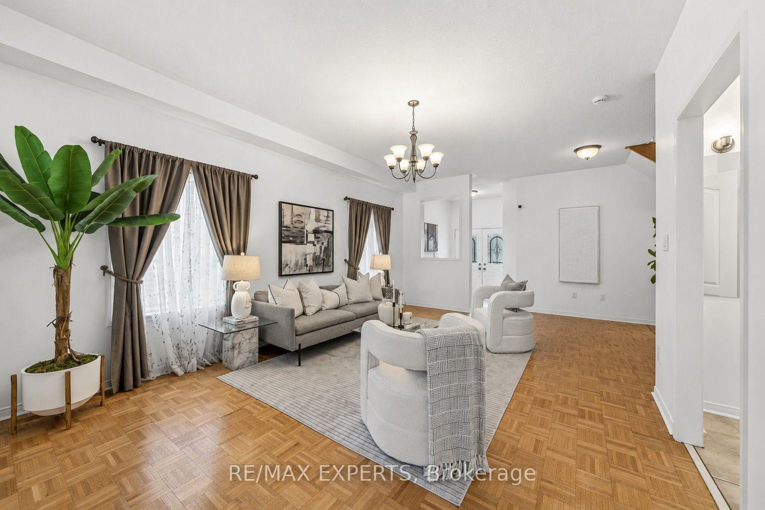 Photo 37 of 62 Colonial Crescent, Richmond Hill, Oak Ridges Lake Wilcox — HOMEH