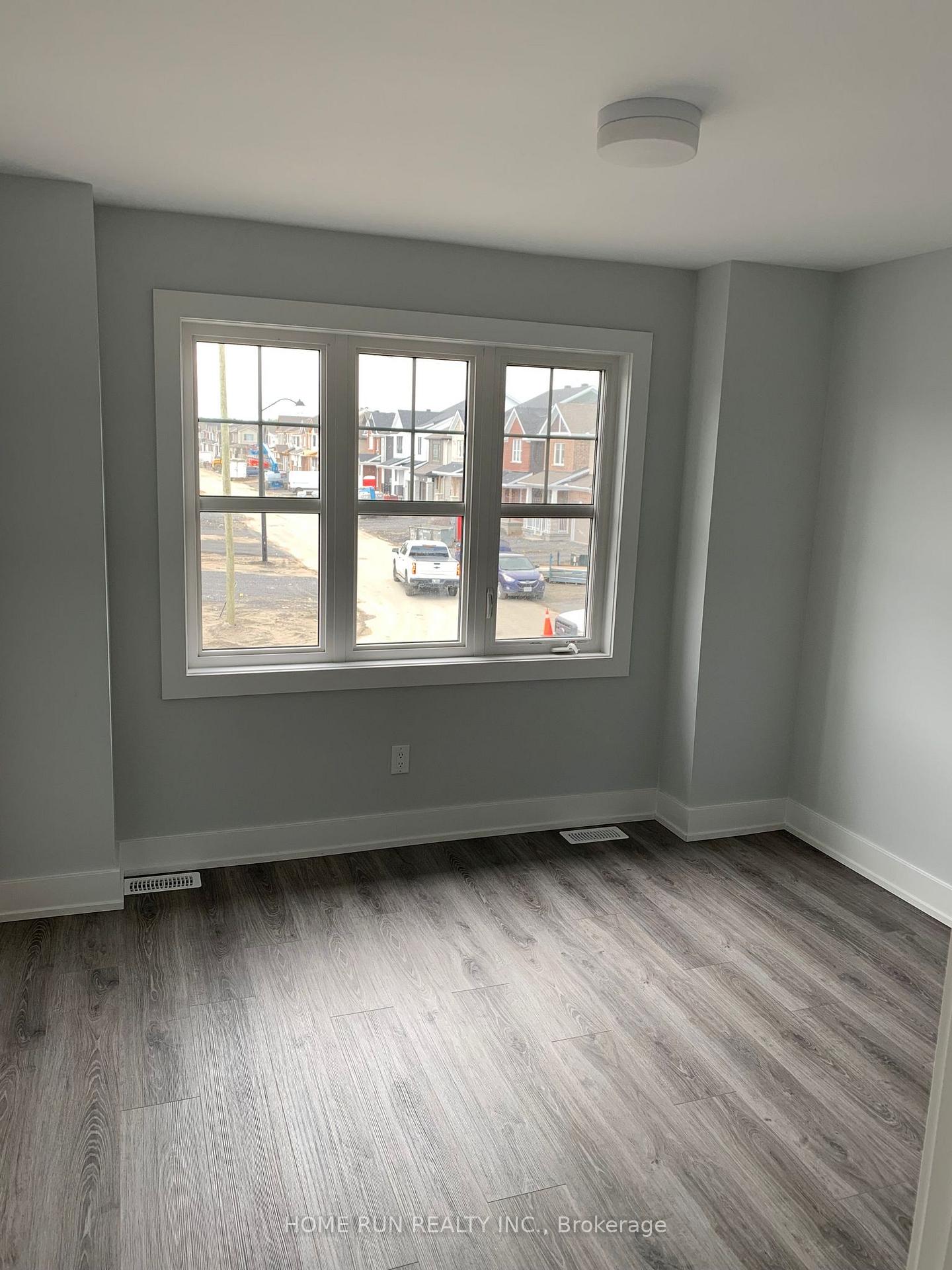 Photo 10 of 541 Filly Terrace, Ottawa, Richmond — HOMEH