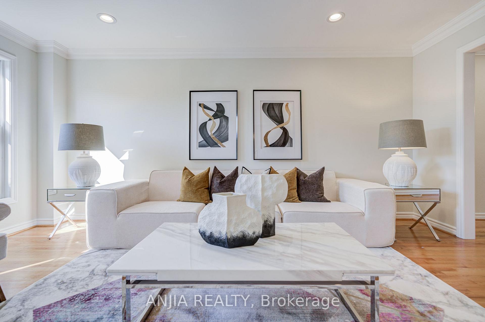 Photo 7 of 32 Turnberry Crescent, Markham, Unionville — HOMEH